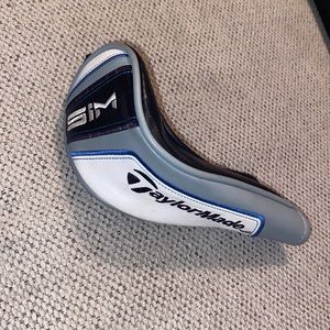 TaylorMade Sim Hybrid Headcover